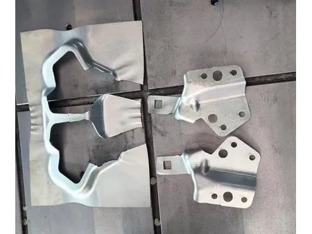 Teste di taglio laser per taglio robotizzato