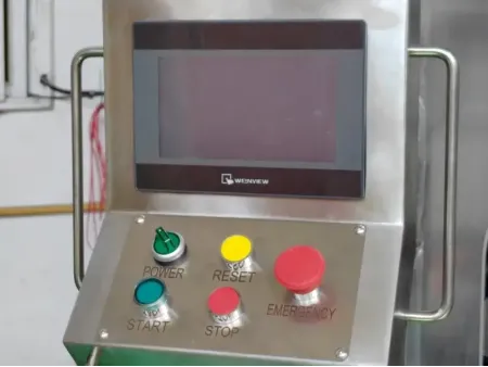 Lavatrice automatica per bottiglie