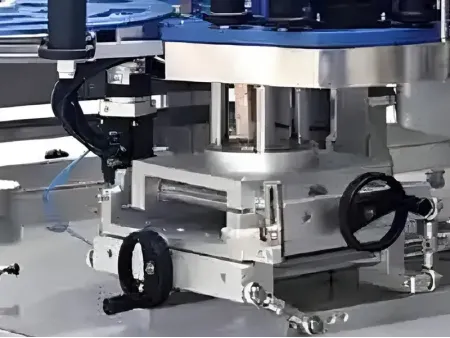 Etichettatrice rotativa automatica